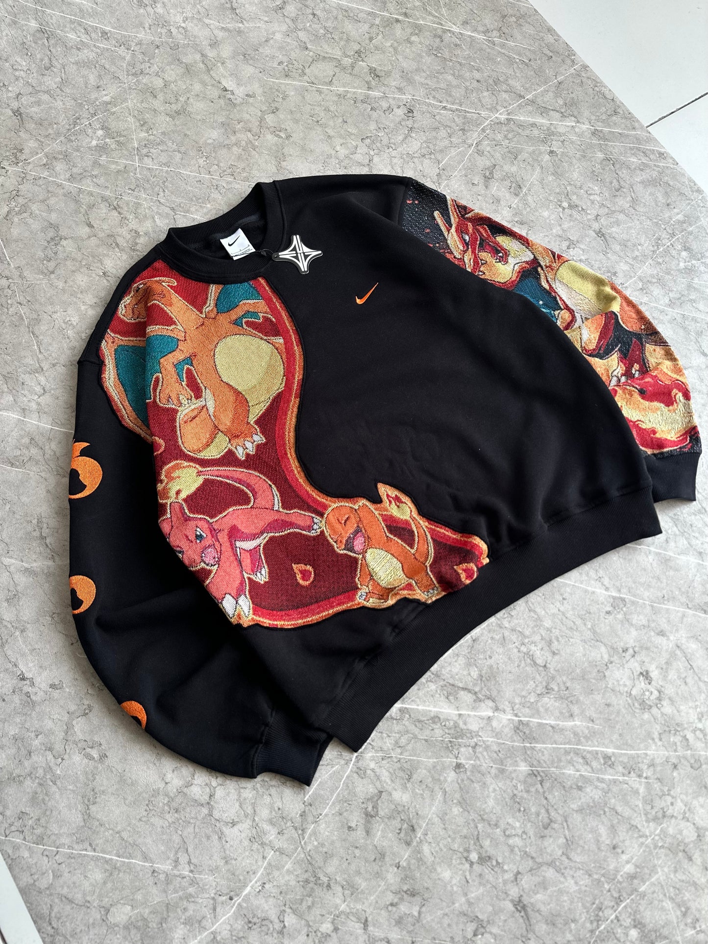 Charizard Evo Reworked Crewneck L